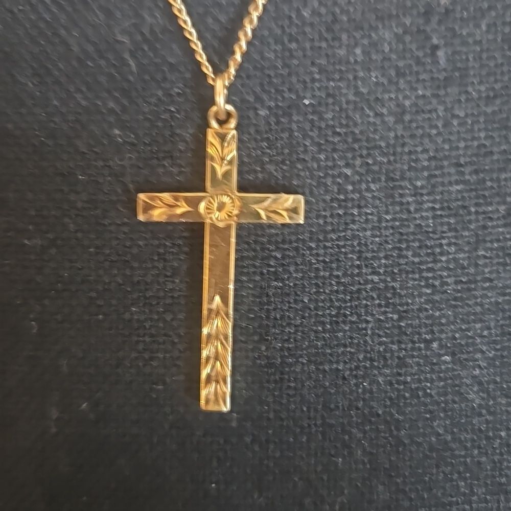 Elegant Gold Filled Cross Necklace - Picture 2 of 7